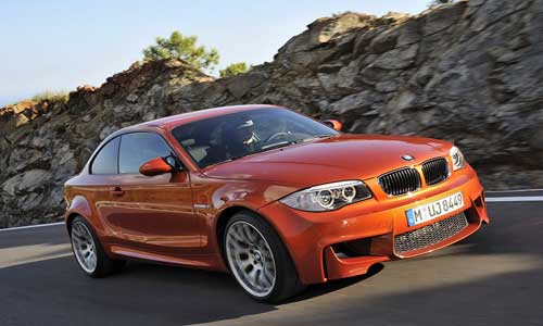 BMW 1M and Concrete Walls