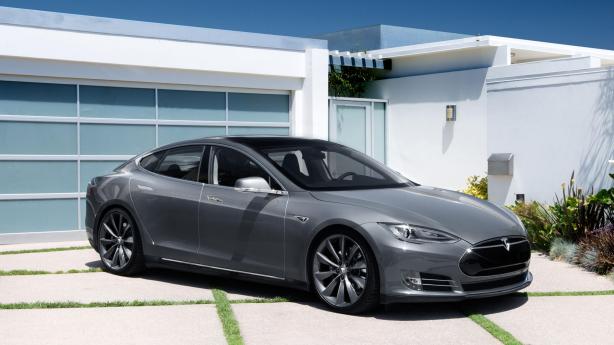 Tesla Model s in Grey